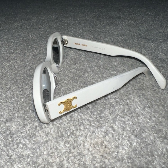 Celine triomphe sunglasses white oval gold hardware - Picture 3 of 5